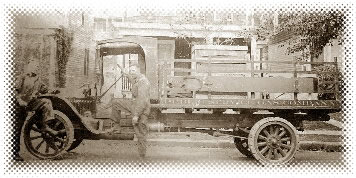 Reliable Movers crew and truck in 1909